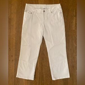 Jordache White Crop Pants, Size 5/6
